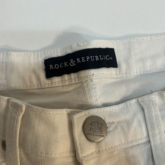 Rock & Republic all white women’s jeans - Picture 3 of 9